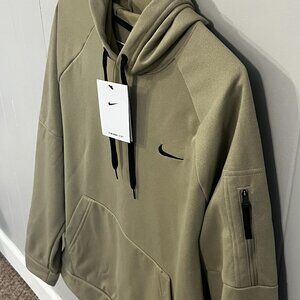 Nike Therma-Fit Men's Large Pullover Hoodie Tan/Khaki NWT